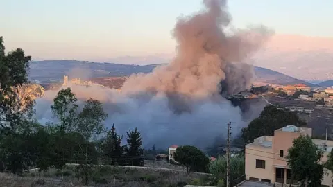 Israeli Bombing Raids Hit South Lebanon